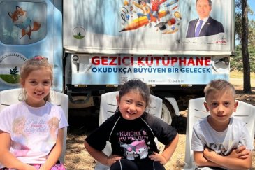 Gezici Kütüphane çocukları masallar ile bulu...