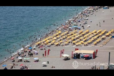 İnsanlar Antalya sıcağına dayanamadı