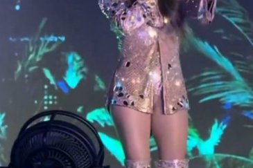 Jennifer Lopez yeni yaşını çok hareketli kut...
