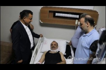 Doktor ve güvenlik görevlisini bıçaklayan şa...