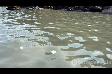 Amasra'da kanalizasyon suyunun denize akması...