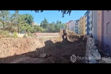 İspir'de heyelan: 7 apartmanda 70 daire tahl...