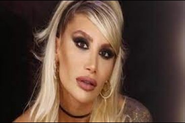 İrem Derici hastaneye kaldırıldı
