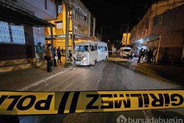 Dolmuş şoförü direksiyon başında silahlı sal...