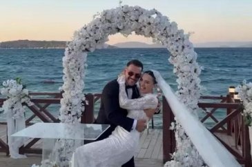 Survivor eski yarışmacısı Kardeniz Kılıç evl...