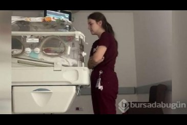 Pediatri doktorunun kuvöz başındaki nöbeti s...