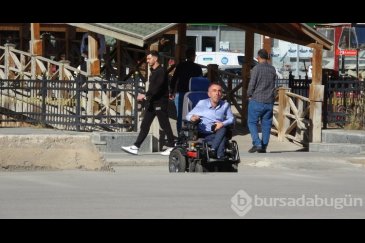 Ehliyetsiz sürücü engelli vatandaşa çarpıp k...