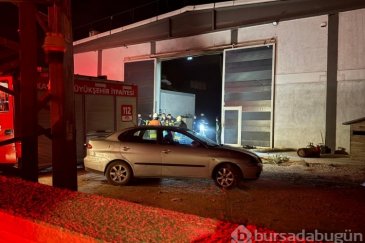 Plastik fabrikasında çıkan yangında 1 işçi z...