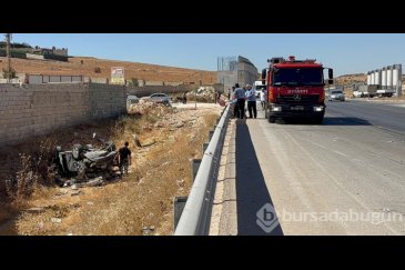 hafif ticari aracın çarptığı otomobil ters d...