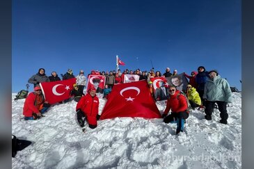 Dünya Dağlar Günü'nde Uludağ'ın zirvesinde m...