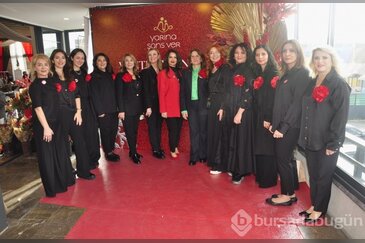 YASAV'dan Anlamlı Yılbaşı Şenliği