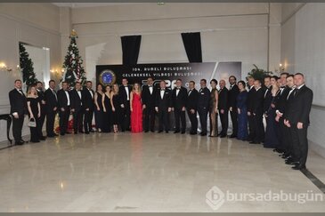 RUMELİSİAD'dan renkli yılbaşı balosu