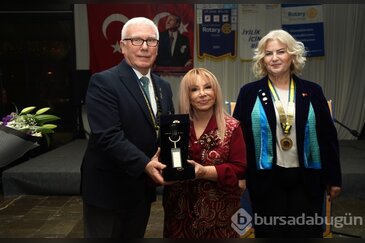  Bedia Akartürk'ü 69. Sanat yılına ithafen M...