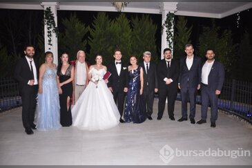 Burak Esgin ve Nursefa Kavun mutluluğa "evet...