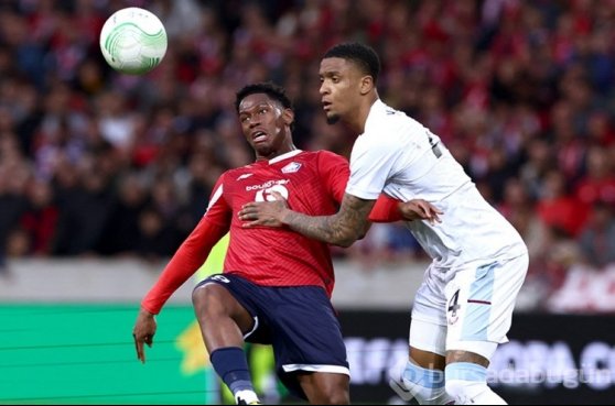 Lille-Aston Villa maçında ilginç an: Emiliano Martinez karşılaşmayı 2 sarı ka...