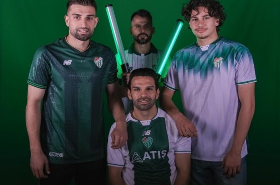 Bursaspor'un 2025-2026 sezonu formaları tanıtıldı! 