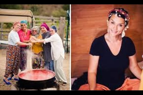 Ünlü oyuncunun kış hazırlığı... Kolları sıvadı, salça yaptı