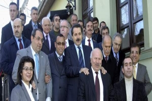KENDİSİNİ SAĞLIKLI ZANNEDENLERİN ENGELLİ KAFALARININ DEĞİŞMESİ LAZIM
