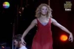 BURCU ESMERSOY ISSIZ ADAM'LA B&Uuml;Y&Uuml;LEDİ