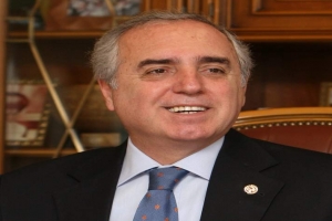 SANAYİ &Uuml;RETİMİ G&Uuml;&Ccedil;L&Uuml; G&Ouml;R&Uuml;N&Uuml;M&Uuml;N&Uuml; KORUYOR