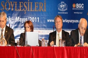 YARGI VE Y&Uuml;R&Uuml;TME TARTIŞMAYI BIRAKIP &Ccedil;&Ouml;Z&Uuml;M &Uuml;RETSİN