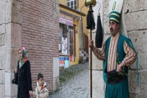 OSMANLI SURLARINI YENİ&Ccedil;ERİLER BEKLİYOR