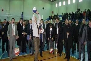 BAŞKANLARDAN BASKET ŞOV