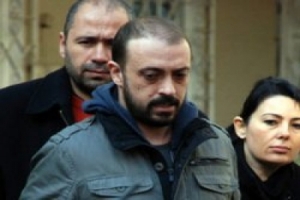 G&Ouml;N&Uuml;L YAZAR, KEREM ALTAN'A İSYAN ETTİ