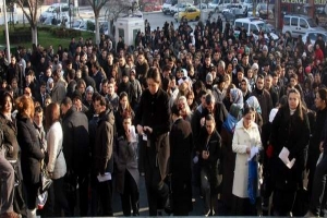 EKMEK ASLANIN MİDESİNDE