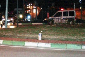 HASTANE &Ouml;N&Uuml;NDE BOMBA PANİĞİ
