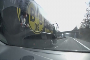 DORTMUND OTOB&Uuml;S&Uuml;NDE NURİ ŞOV