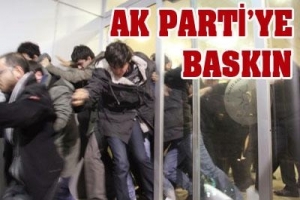 İŞ&Ccedil;İ PARTİLİLER AK PARTİ'Yİ BASTI