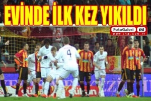 EVİNDE İLK KEZ YIKILDI