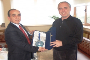 S&Ouml;NMEZ'DEN KESKİN'E DESTEK