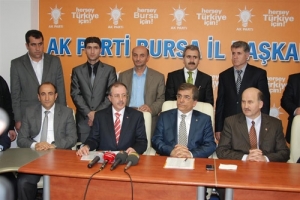 ESKİ VERGİ DAİRESİ BAŞKANI &Ouml;ZT&Uuml;RK AK PARTİ'DEN ADAY ADAYI