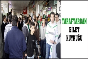 TARAFTARDAN BİLET KUYRUĞU