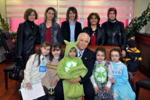 &Ccedil;EVRECİ PAPATYALAR İŞ BAŞINDA