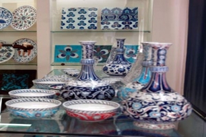 T&Uuml;RKİYE LOUVRE'DAKİ İZNİK &Ccedil;İNİLERİNİ GERİ İSTİYOR