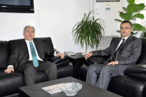 BURSA EMNİYET M&Uuml;D&Uuml;R&Uuml;NDEN BALIKESİR EMNİYET M&Uuml;D&Uuml;R&Uuml;NE ZİYARET