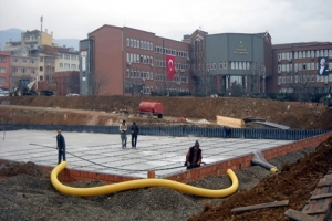 YILDIRIM KAYMAKAMLIK BİNASINA KAVUŞUYOR