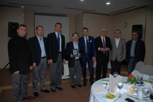 İZMİR'DEKİ DEVELİLİLER KUŞADASI'NDA BULUŞTU