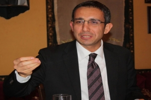 ERTELENEN TRAKT&Ouml;R SATIŞLARI GERİ D&Ouml;N&Uuml;YOR