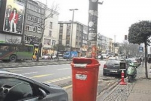ACİL DEPREM YOLU OTOPARK OLDU