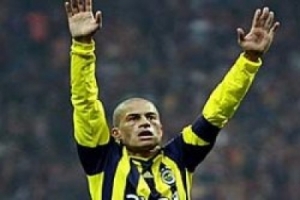 ALEX YILDIZLARLA YARIŞIYOR