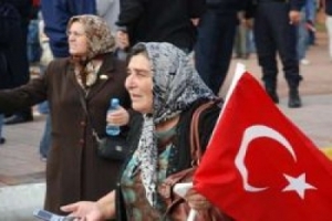CHP'DE İLK BAŞ&Ouml;RT&Uuml;L&Uuml; ADAY