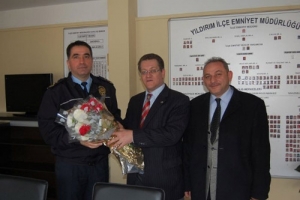 HAS PARTİ'DEN EMNİYET G&Uuml;&Ccedil;LERİNE ANLAMLI ZİYARET