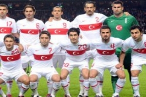 MİLLİ TAKIM'A &Ccedil;EK HAKEM