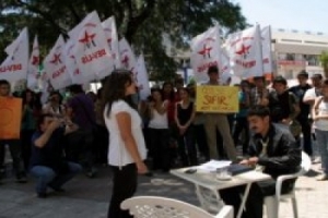 LİSELİLERDEN YGS PROTESTOSU
