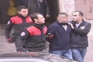 DOKTORUN FERRARİ'SİNİ &Ccedil;ALANLAR YAKALANDI