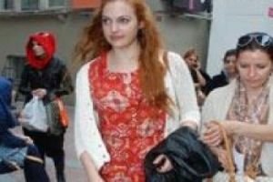 MERYEM UZERLİ: &Ouml;NCEDEN B&Ouml;YLE DEĞİLDİM